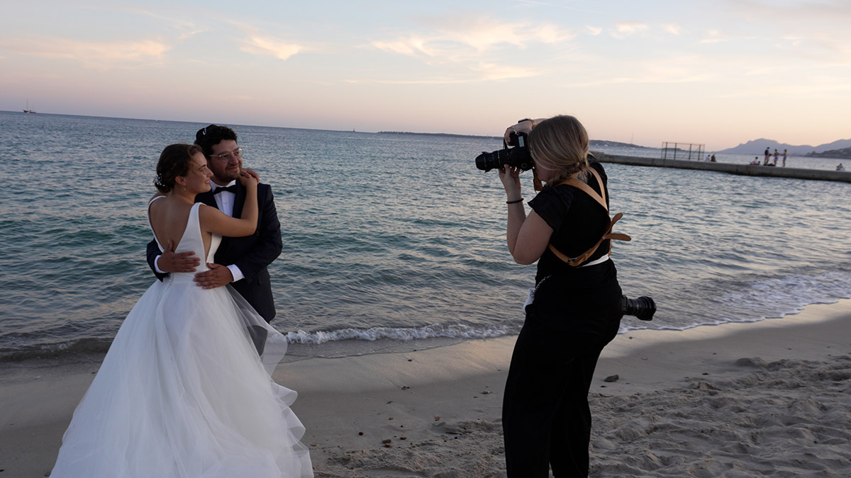 Backstage photographe Héloïse mariage plage Antibes